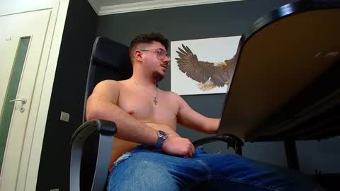 JoshKnight online show from March 1, 11:39 am