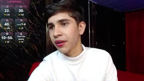 joshua_saenz_ online show from May 27, 2:19 am