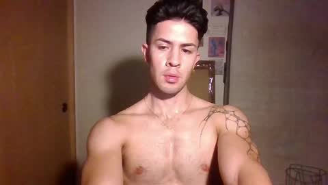 Snapshot of jotarojas1 chatting on March 8, 6:10 am jotarojas1 online show from March 8, 6:10 am