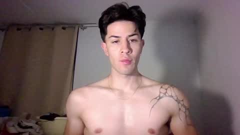 Snapshot of jotarojas1 chatting on December 25, 4:54 am jotarojas1 online show from December 25, 4:54 am