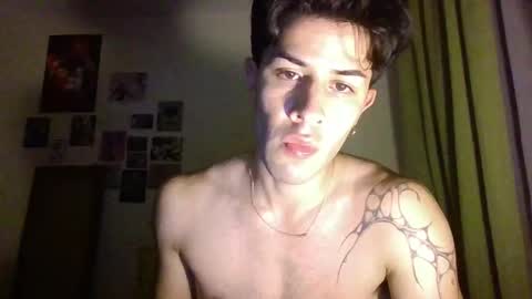 Snapshot of jotarojas1 chatting on January 6, 6:14 am jotarojas1 online show from January 6, 6:14 am