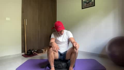 Im Jouliano online show from May 5, 3:40 pm