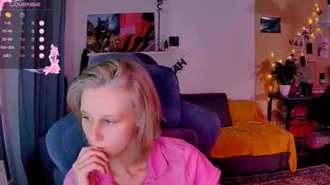 joy_keys online show from November 27, 4:03 pm