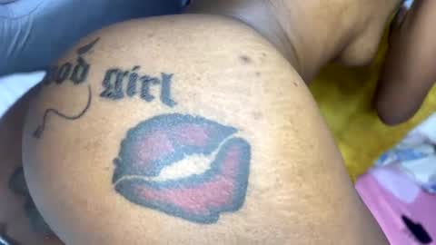 Butterflyass online show from February 21, 1:22 am