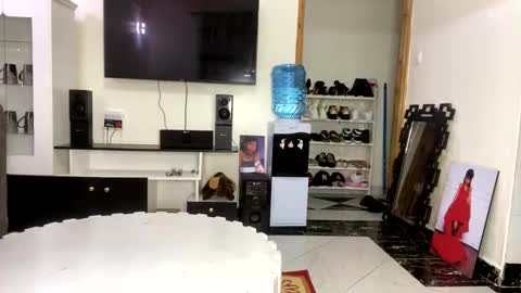 Butterflyass online show from March 23, 2:11 pm