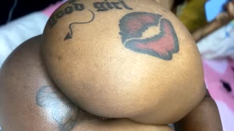 Butterflyass online show from February 9, 1:33 am