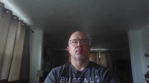 jr1871 online show from May 13, 5:33 pm