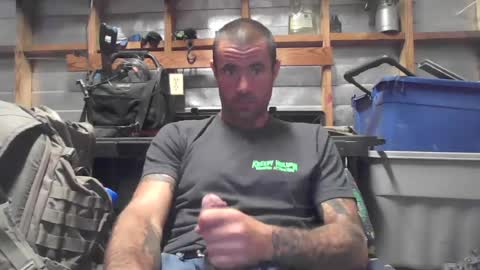 jrizzle1111 online show from June 25, 7:35 am