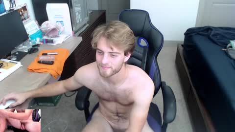 jrsmith005 online show from December 9, 8:01 pm