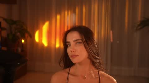 Jennifer Diaz online show from February 19, 10:53 pm