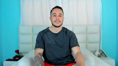 Snapshot of juan__jimenez chatting on October 13, 9:28 pm Juan online show from October 13, 9:28 pm