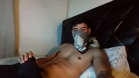 lJuanl online show from August 7, 1:53 pm