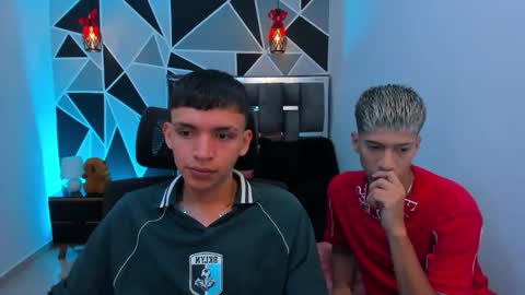 JuanSteven online show from May 13, 1:04 am