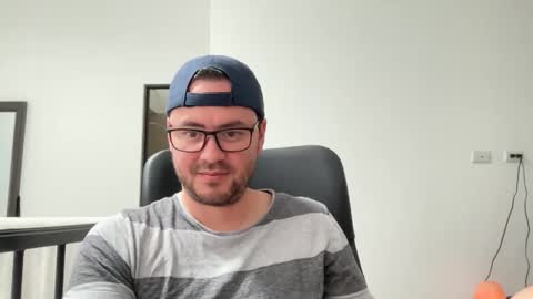 juanchom online show from March 31, 3:56 pm