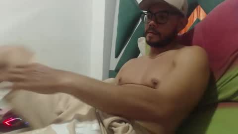 juanfe_style online show from October 17, 4:27 am