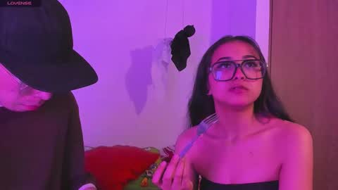 juanftmaria2 online show from November 2, 2:44 am