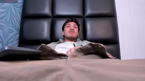 JUAN  online show from February 6, 1:58 pm