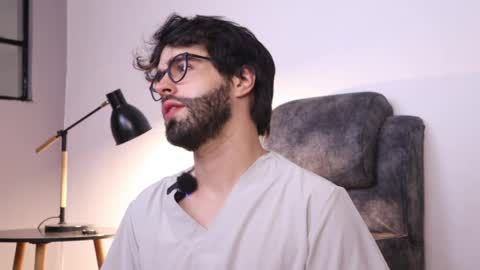juanmilano online show from May 26, 1:06 pm