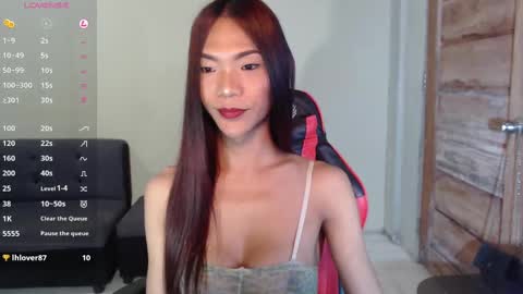 Ellah online show from February 11, 8:20 pm