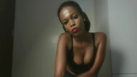 Juicey lovely online show from February 10, 9:07 pm