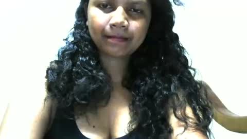 Snapshot of juicy_pretty chatting on September 30, 1:49 am stellah online show from September 30, 1:49 am