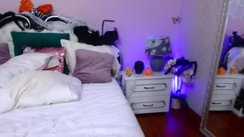 Sonia online show from October 31, 11:27 pm