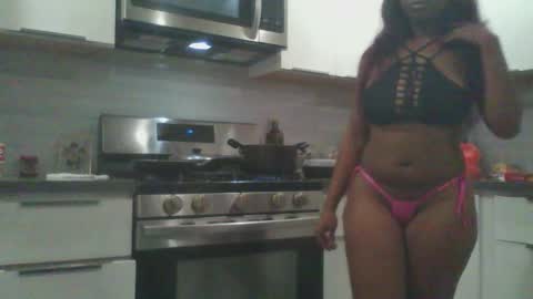 JuicyExotic online show from November 21, 9:51 am