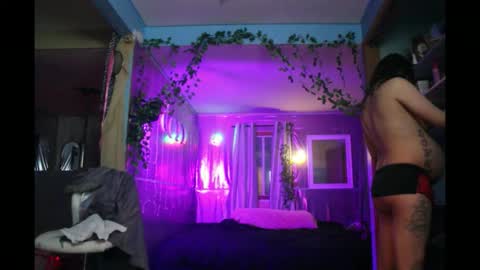 juicyjayxxx69 online show from April 29, 3:44 am