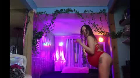 juicyjayxxx69 online show from April 30, 4:39 am