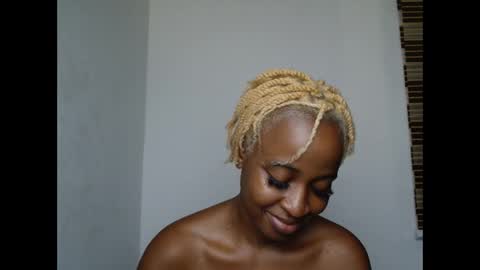 juicykinkx online show from November 25, 1:37 am