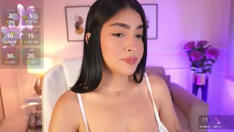 Jules Bennett online show from September 24, 11:50 am