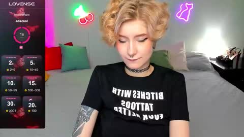 Jules online show from October 13, 1:18 am