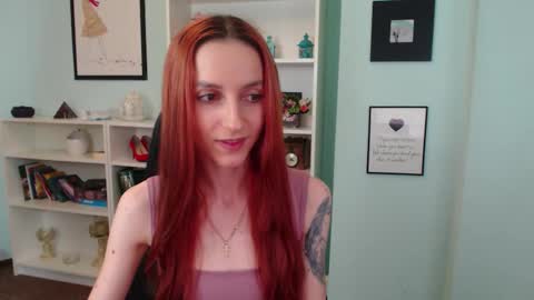JuliaJae online show from October 28, 6:47 am