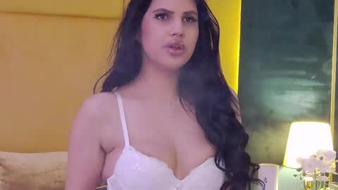 Julia online show from February 25, 12:36 am