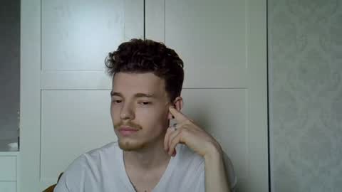 julian_velvet online show from July 6, 4:20 pm