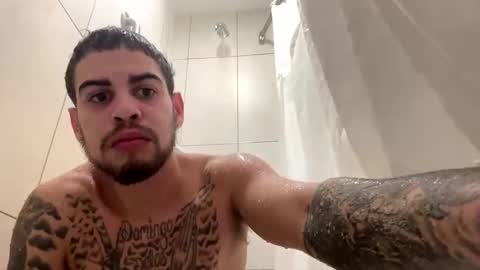 julianmelendezdec23 online show from March 29, 6:59 am