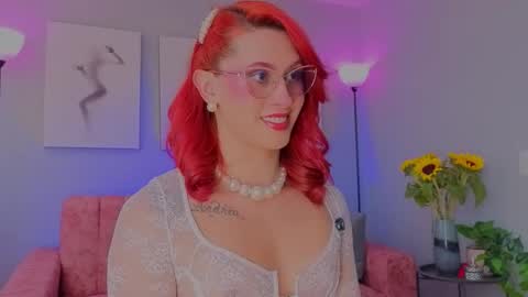 Juliana online show from January 7, 3:17 pm