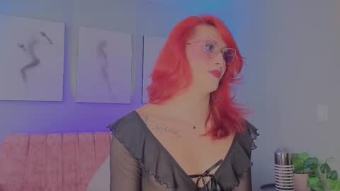 Juliana online show from November 11, 4:31 pm