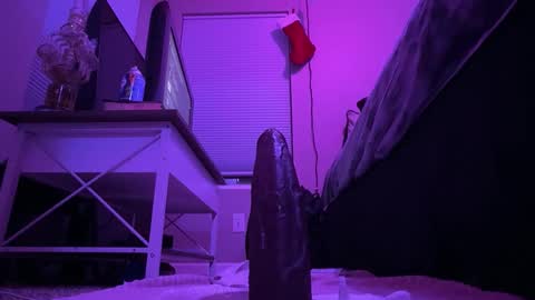 juliasgriffith online show from April 11, 1:43 am