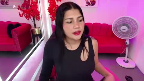 julie_preston online show from May 28, 7:23 pm