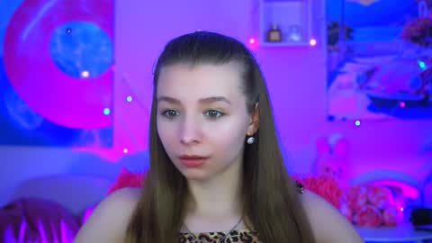 Snapshot of juliedaniel chatting on October 23, 8:49 am juliedaniel online show from October 23, 8:49 am
