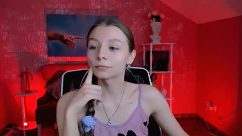 juliedaniel online show from March 5, 8:34 am