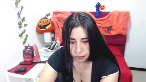 Snapshot of julieta_curvy69 chatting on October 21, 12:21 pm julieta_curvy69 online show from October 21, 12:21 pm