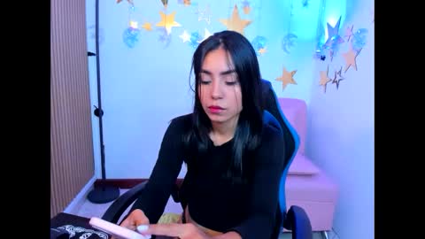 julieta_fn online show from November 26, 3:09 pm