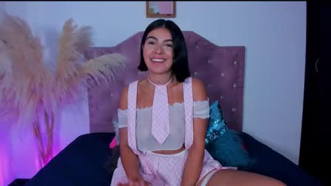 Snapshot of julietagames69 chatting on October 3, 3:48 am Julieth Gomez online show from October 3, 3:48 am