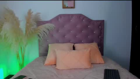 Snapshot of julietagames69 chatting on October 17, 2:59 am Julieth Gomez online show from October 17, 2:59 am