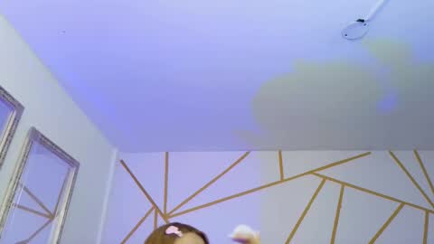 JULIANA online show from February 15, 1:10 pm