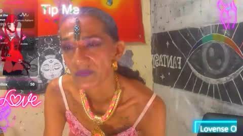 Snapshot of julieth_wolf chatting on October 21, 9:40 pm Julieth Wolf online show from October 21, 9:40 pm