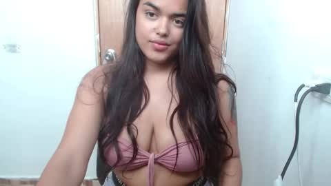 Snapshot of julietta_l chatting on January 31, 4:27 pm Juli online show from January 31, 4:27 pm
