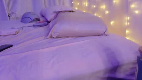 Goddess Endigo online show from April 8, 3:42 am